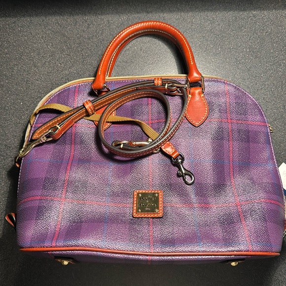 Dooney & Bourke Handbags - NWT DOONEY & BOURKE Zip Satchel